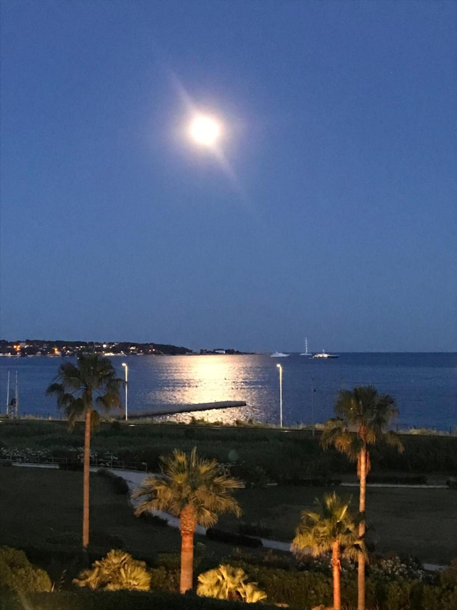 Appartement Le Grand Large à Antibes Extérieur photo